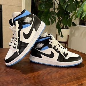 Air Jordan 1 Mid